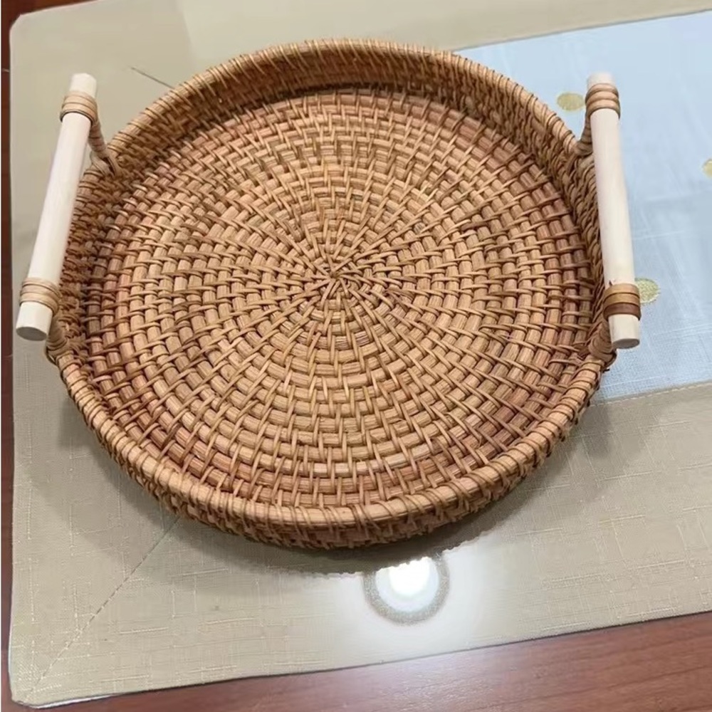 Handmade Rattan Serving - Picture 2 of 3
